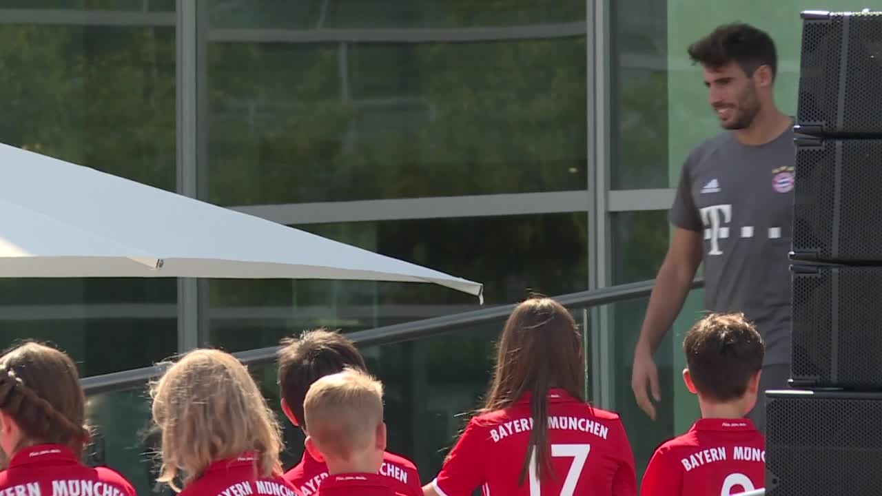 Robert Lewandowski i FC Bayern rozpoczynają nowy sezon za kierownicami Audi