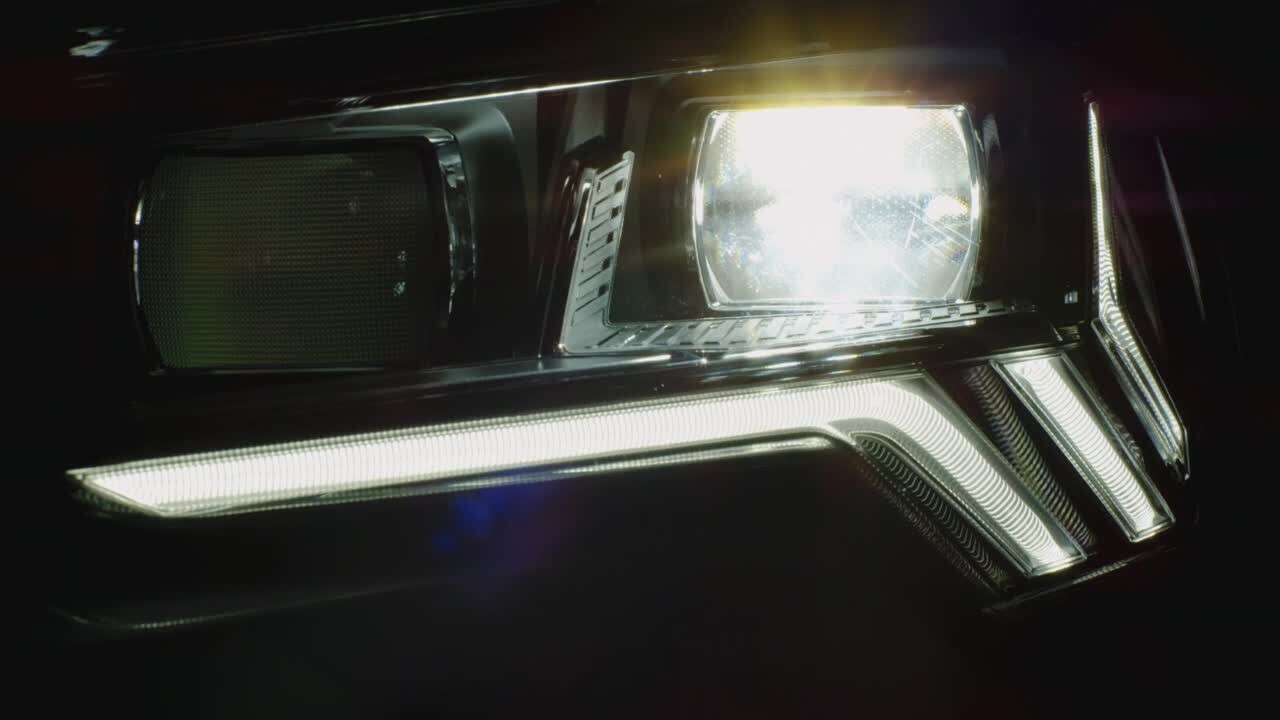 Audi Q3 - Footage