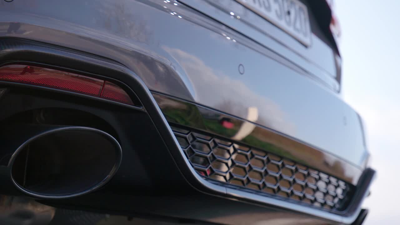 Audi RS 5 Coupé Nardo grey (Footage)
