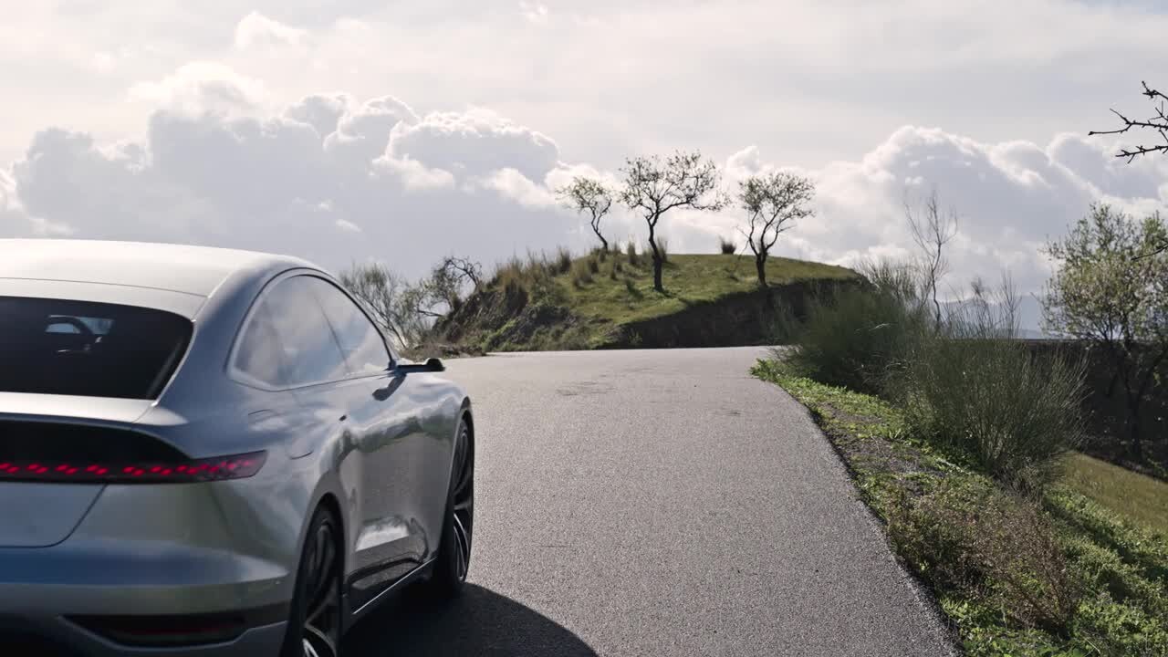 Trailer: Audi A6 e-tron concept