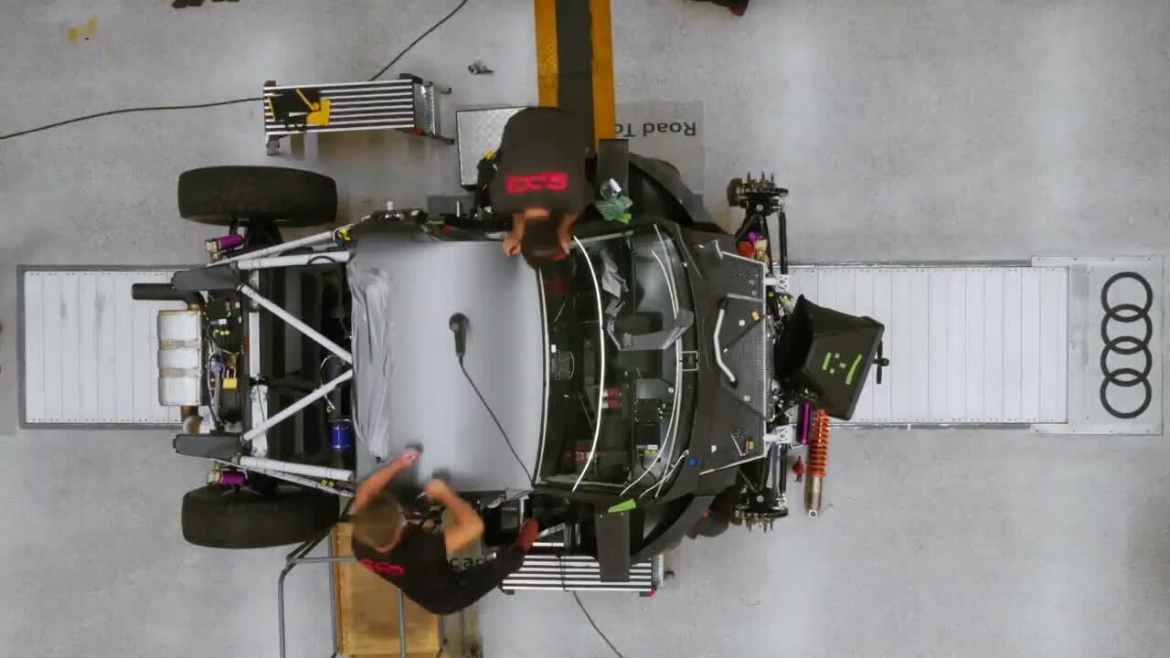 Road to Dakar - Development of the Audi RS Q e-tron