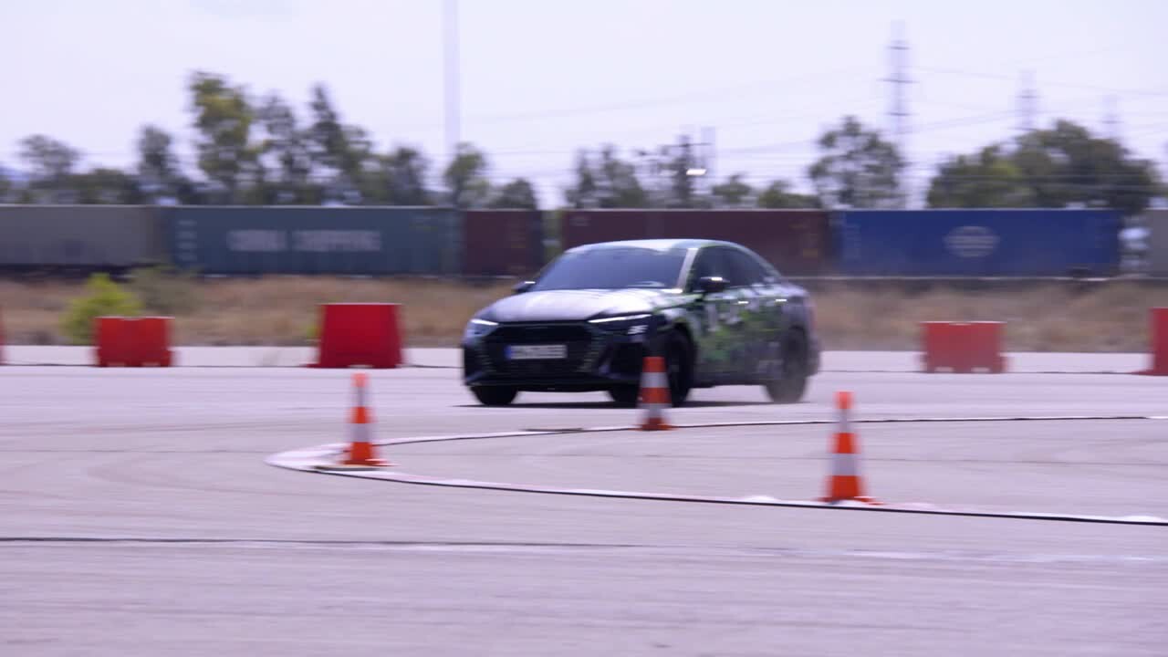 Footage: Audi RS 3 Limousine Drift 