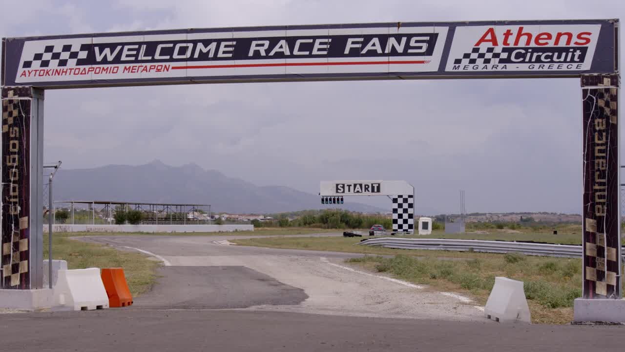 Footage: Audi RS 3 Sportback Kemora grey on the race track 