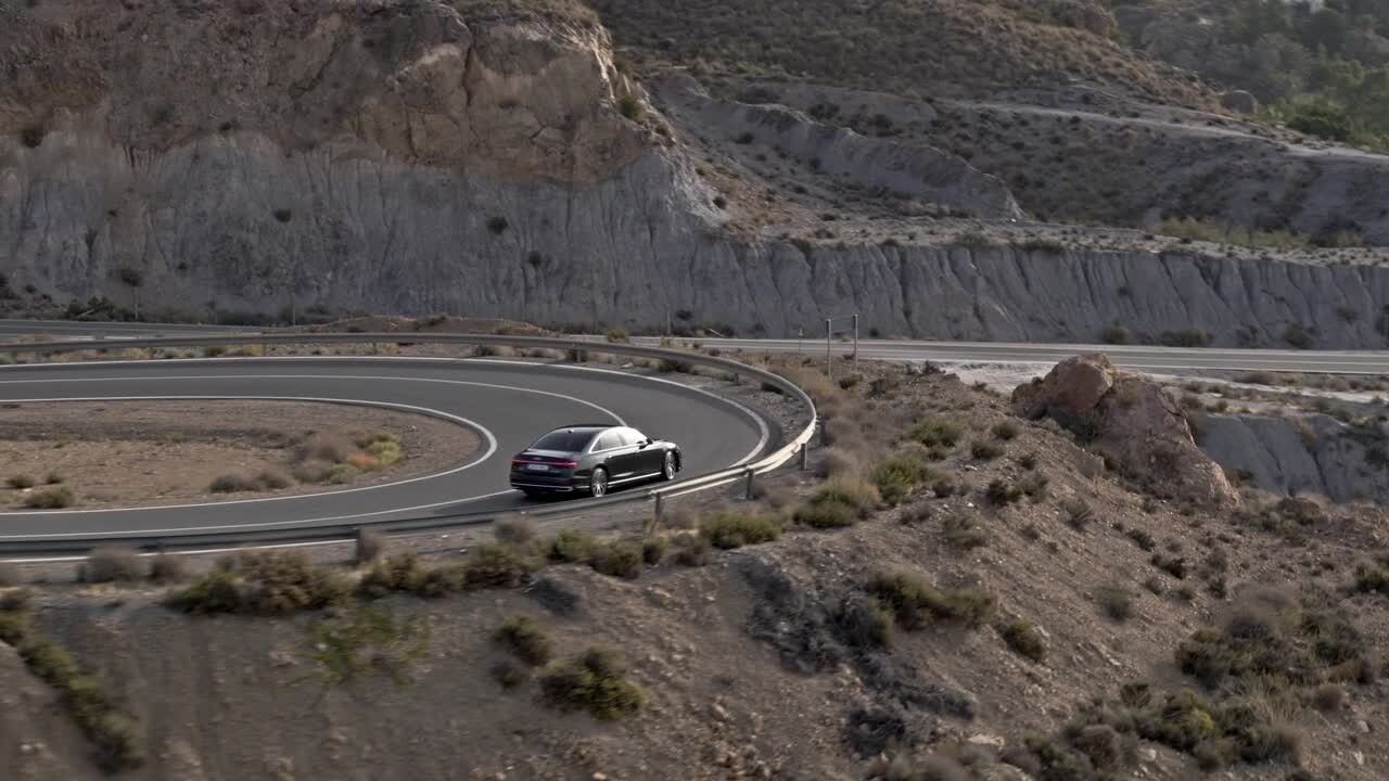 Footage: Audi A8 L