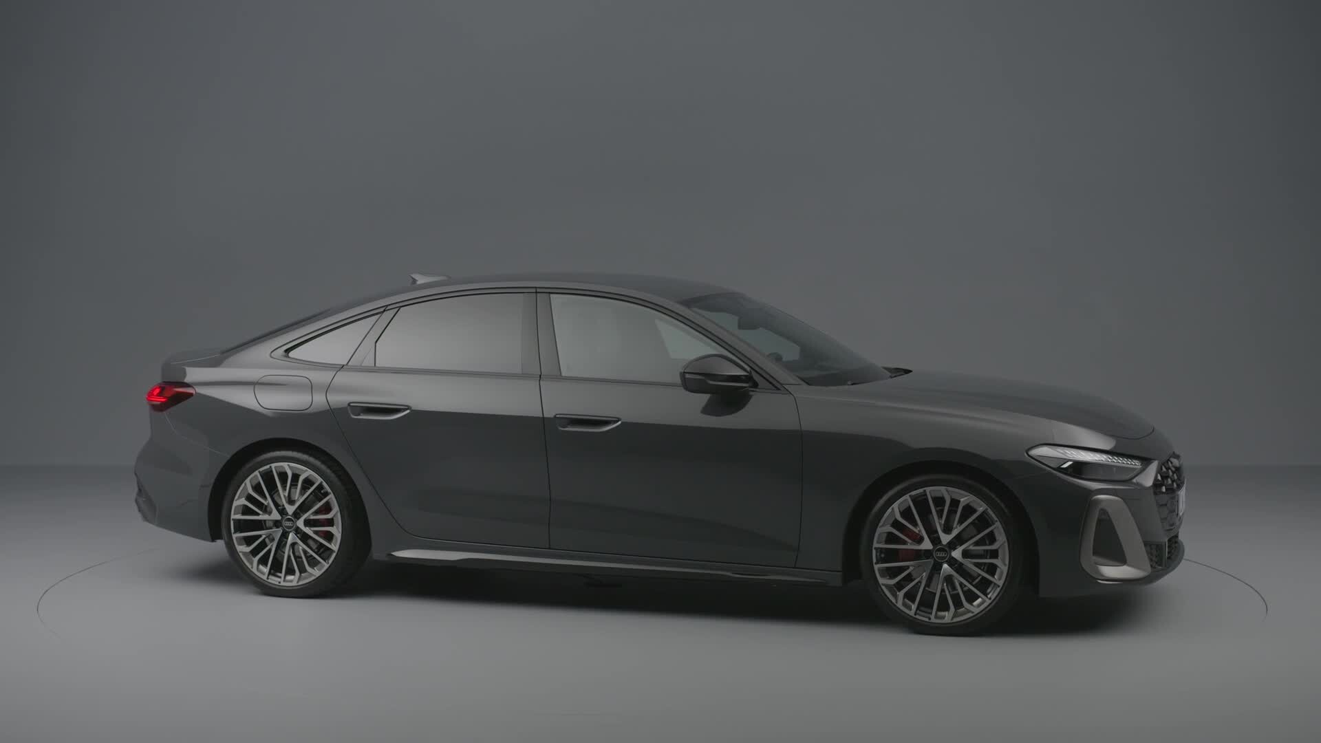 Audi A5 Limousine - Footage - studio
