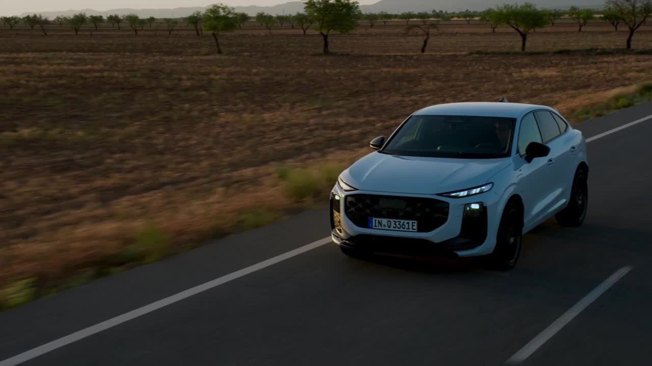 Audi Q3 Sportback - Footage (dynamic) 