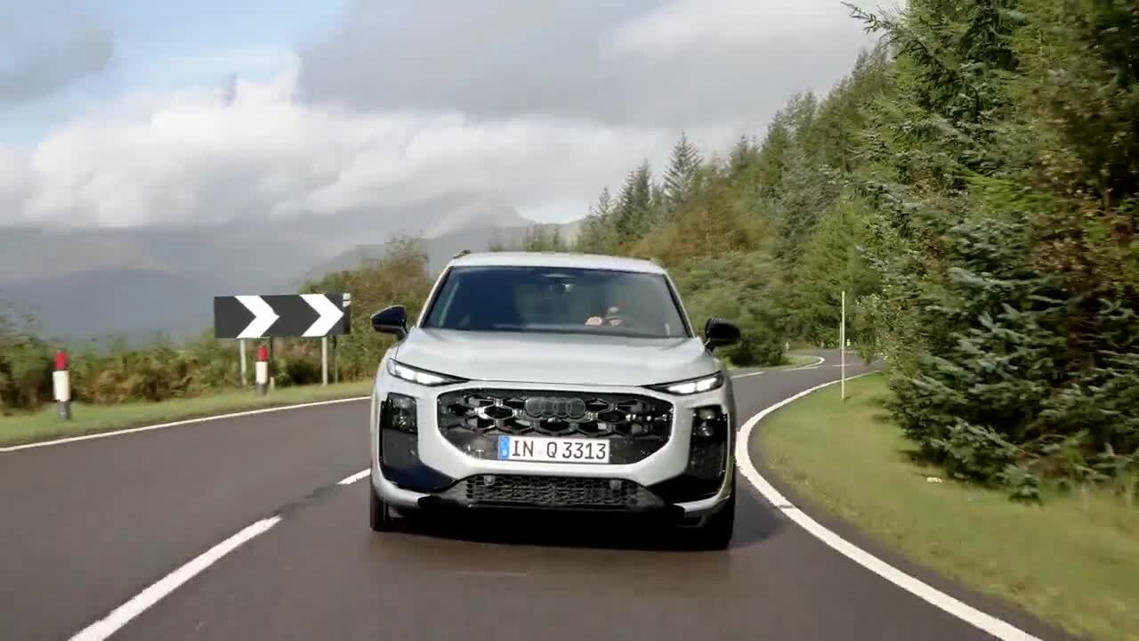 Audi Q3 SUV Arrow Grey - Footage (on location)