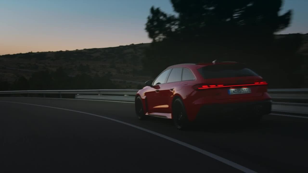 Audi RS 5 Avant - Footage (dynamic)