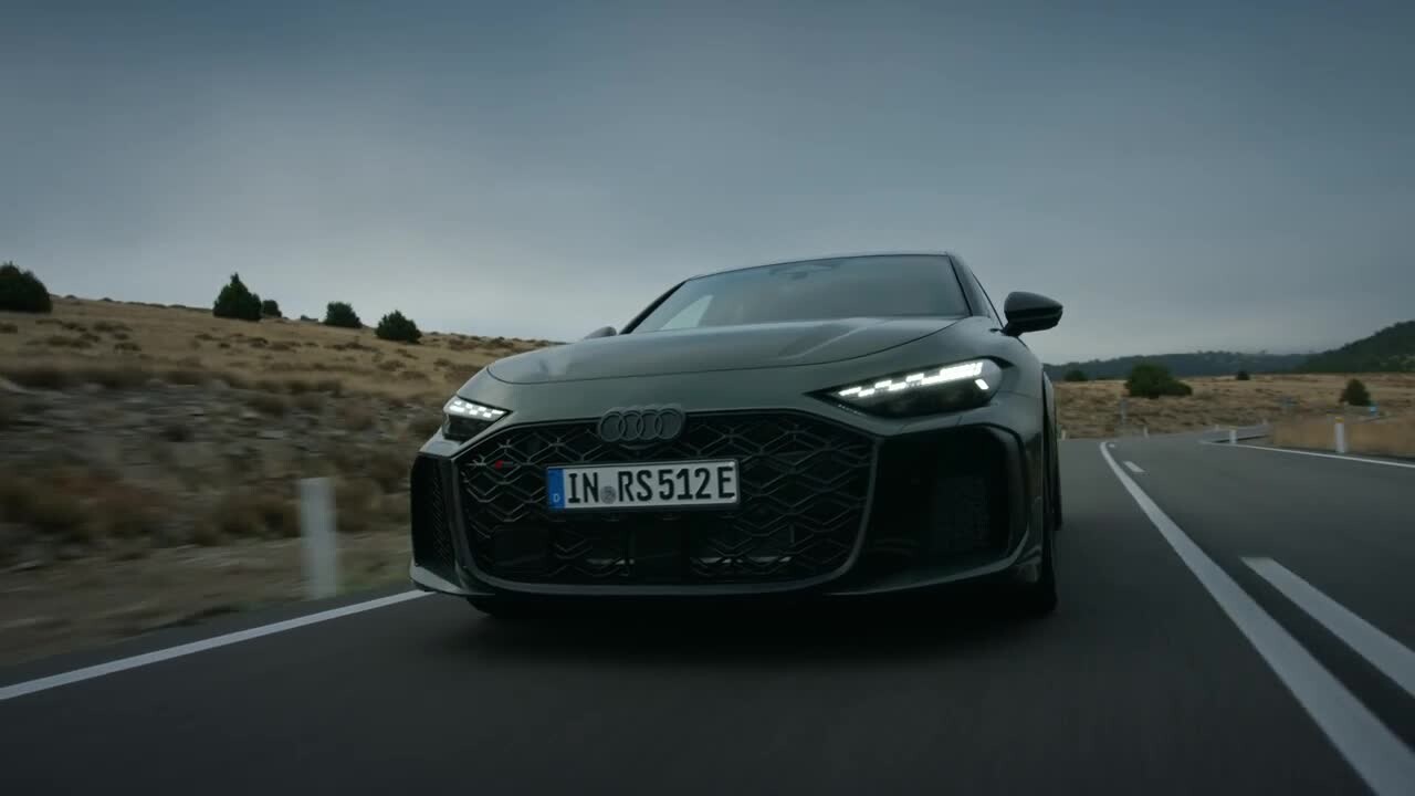 Audi RS 5 Sedan – Footage (dynamic)