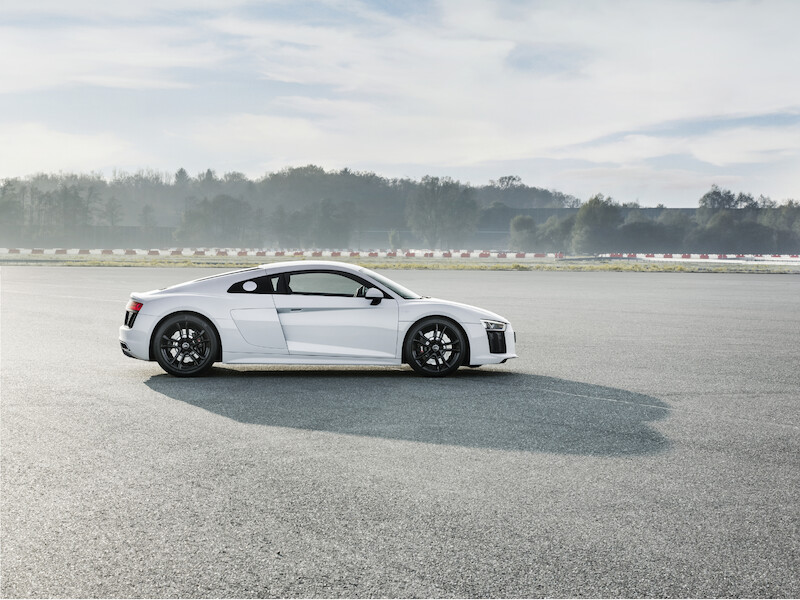 Czysta dynamika jazdy: nowe Audi R8 V10 RWS