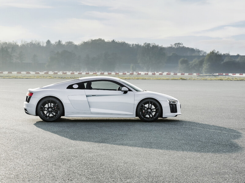 Czysta dynamika jazdy: nowe Audi R8 V10 RWS