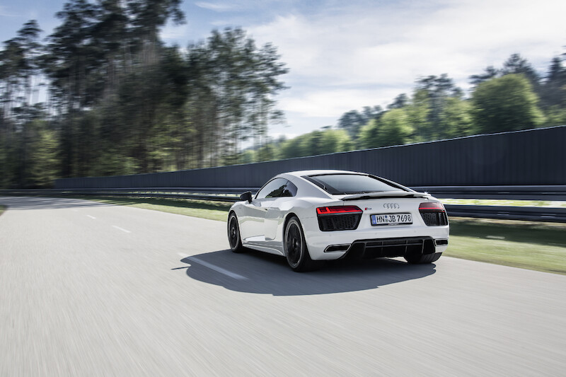 Czysta dynamika jazdy: nowe Audi R8 V10 RWS