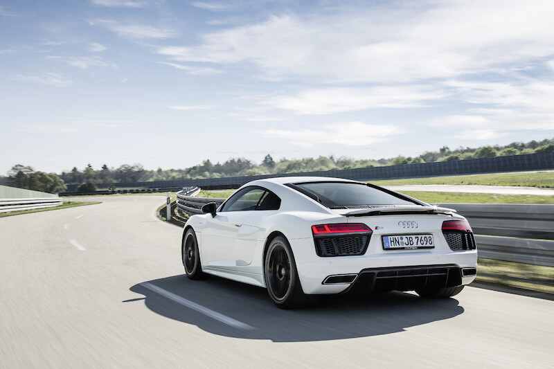 Czysta dynamika jazdy: nowe Audi R8 V10 RWS