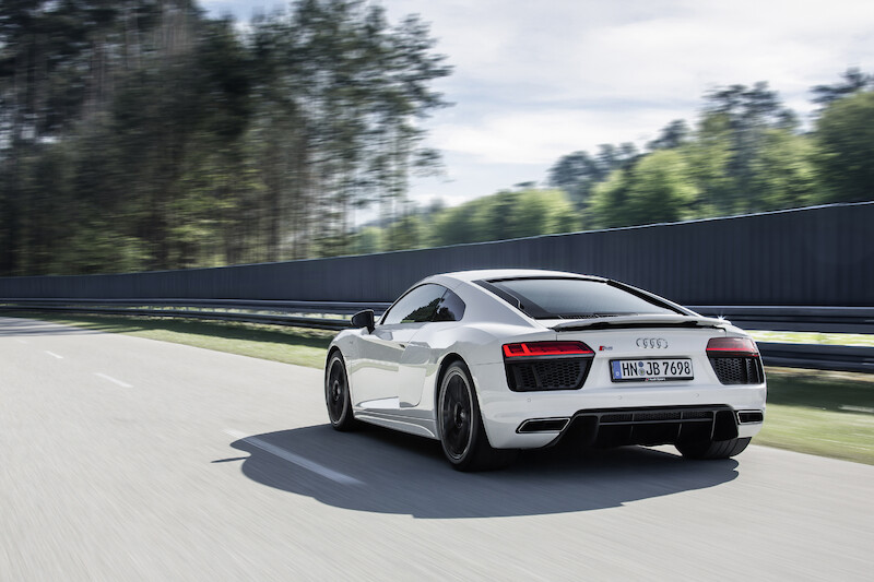 Czysta dynamika jazdy: nowe Audi R8 V10 RWS
