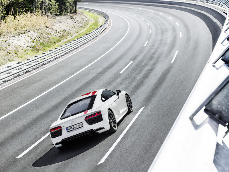 Czysta dynamika jazdy: nowe Audi R8 V10 RWS