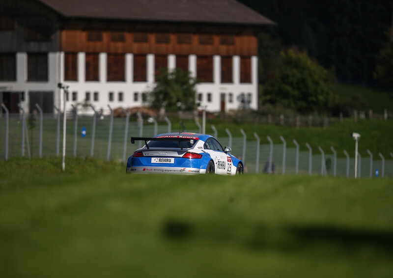 Audi Sport TT Cup: pierwsze zwycięstwo debiutanta i przetasowania w czołówce