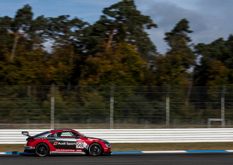 Philip Ellis wygrywa sezon 2017 Audi Sport TT Cup