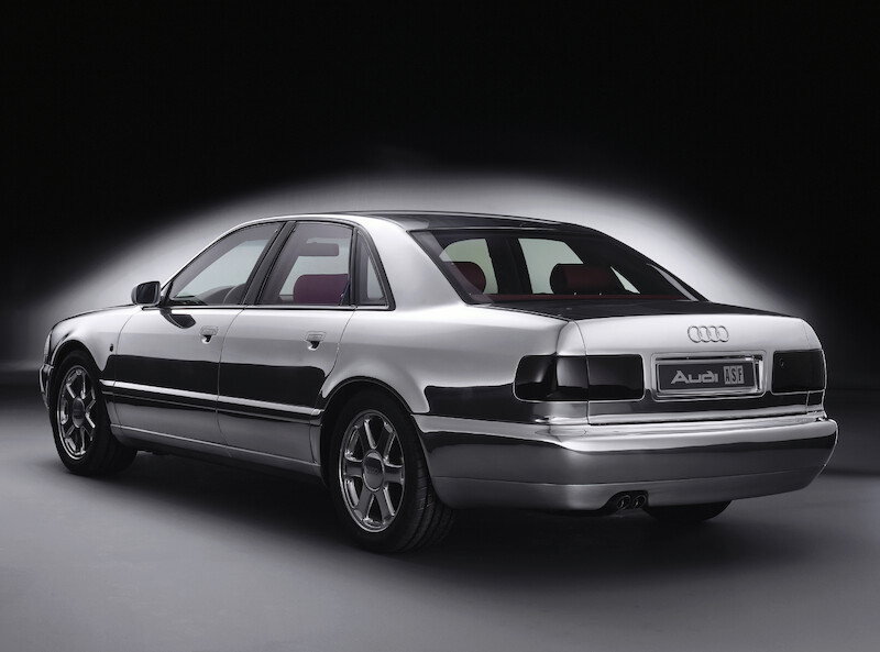 Wystawa w Audi museum mobile: "Błyszczące eksponaty - blaski techniki"