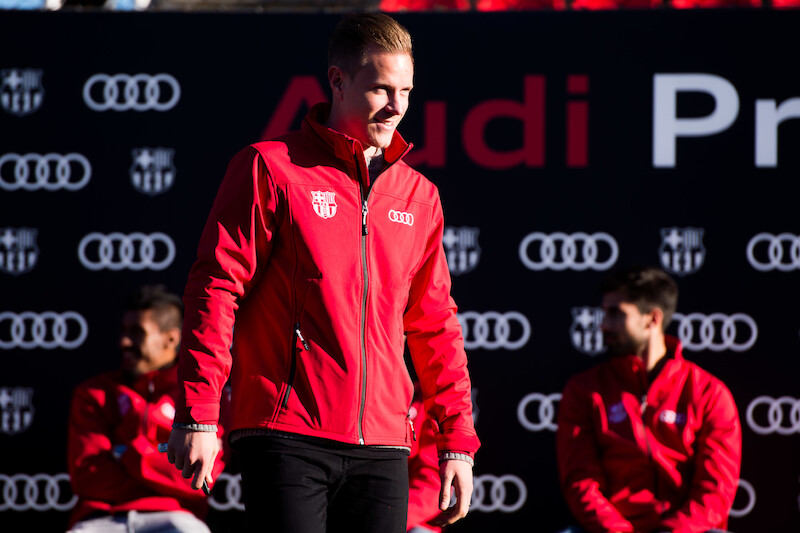 Z boiska wprost na tor wyścigowy: piłkarze FC Barcelona za kierownicami Audi