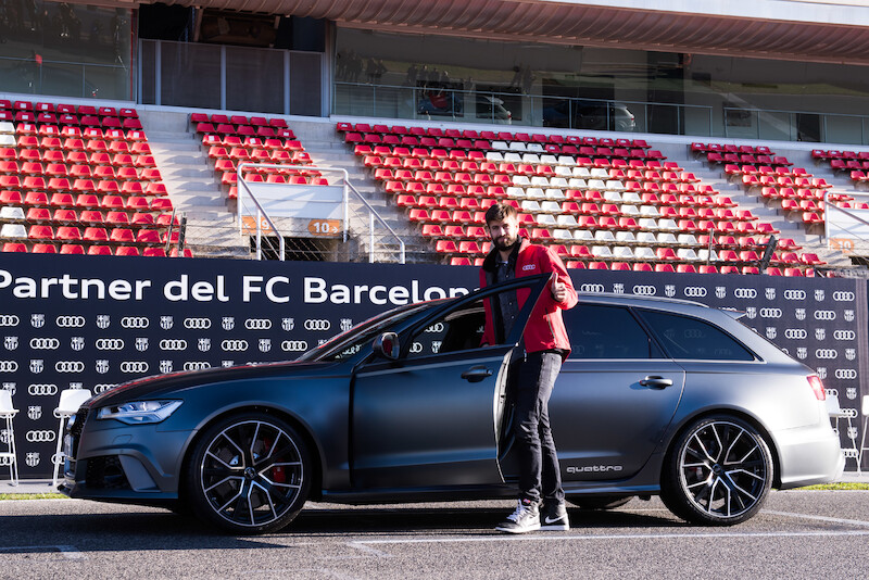 Z boiska wprost na tor wyścigowy: piłkarze FC Barcelona za kierownicami Audi