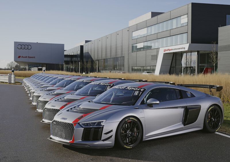Pierwsi klienci odebrali nowe Audi R8 LMS GT 4