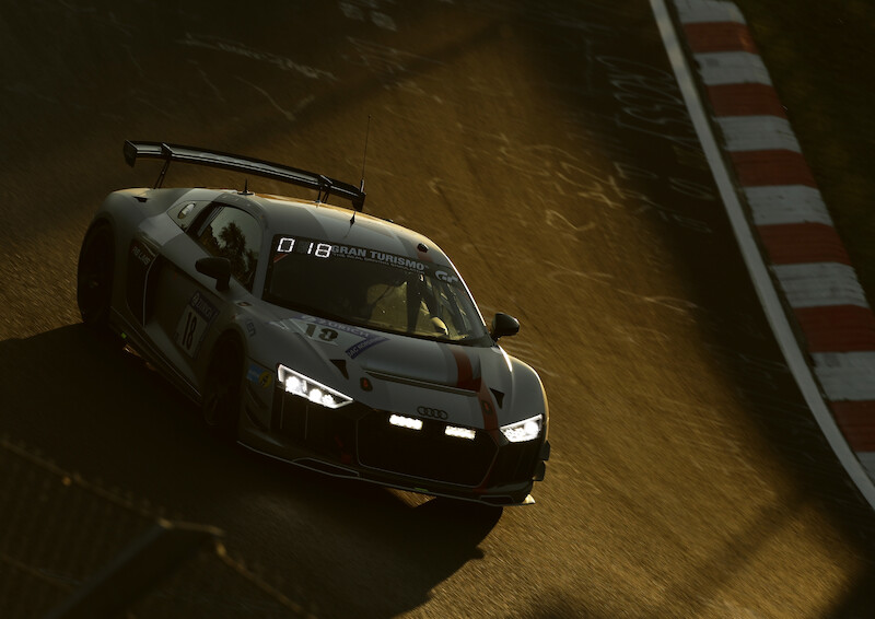 Trzynaście samochodów przygotowanych przez Audi Sport customer racing weźmie udział w inauguracji sezonu w Dubaju
