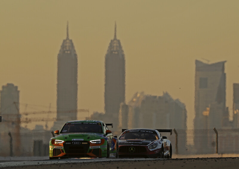 Audi R8 LMS z Gosią Rdest za kierownicą zwycięża 24-godzinny wyścig w Dubaju w klasie GT4
