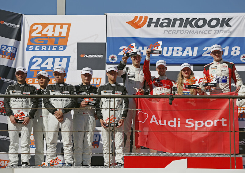 Audi R8 LMS z Gosią Rdest za kierownicą zwycięża 24-godzinny wyścig w Dubaju w klasie GT4