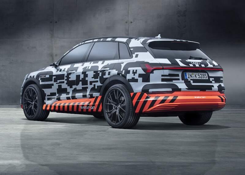 Prototyp Audi e-tron: przedsmak pierwszego w pełni elektrycznego modelu czterech pierścieni 