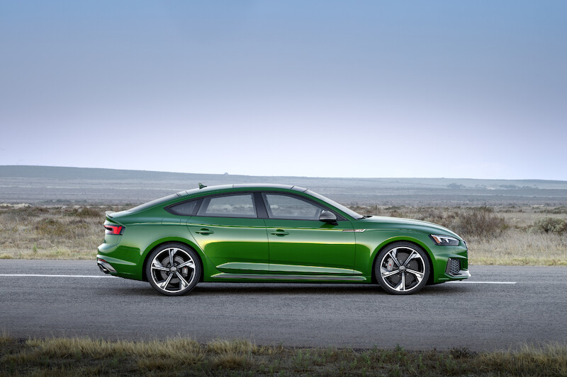 Nadzwyczajna stylistyka i maksymalne osiągi: nowe Audi RS 5 Sportback