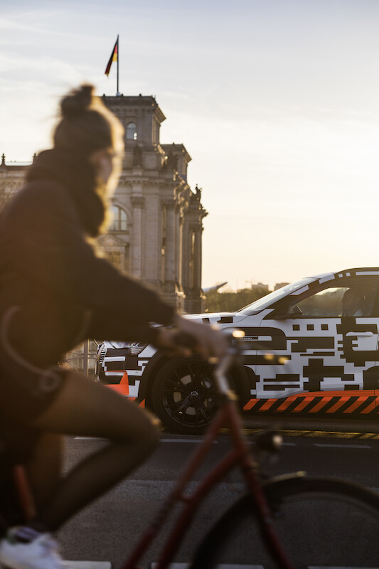 Audi e-tron