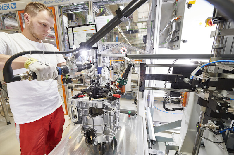 Nowa era: Audi Hungaria rozpoczęło seryjną produkcję silników elektrycznych