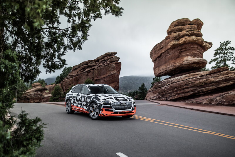 Przejęcie kontroli: Prototyp Audi e-tron - test rekuperacji