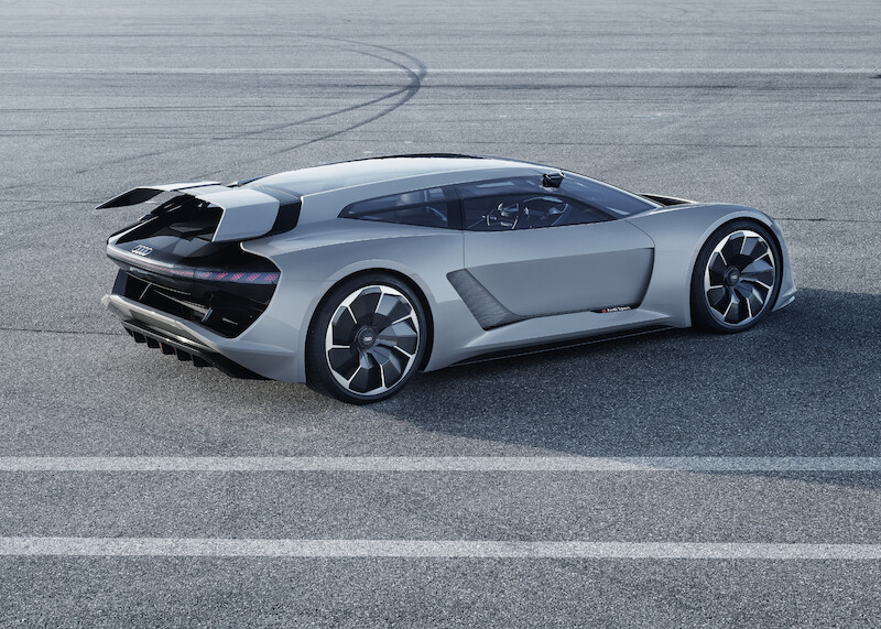 Światowa premiera w Pebble Beach – studyjne Audi PB18 e-tron