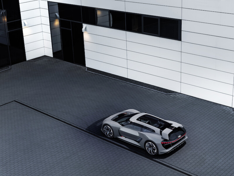 Światowa premiera w Pebble Beach – studyjne Audi PB18 e-tron