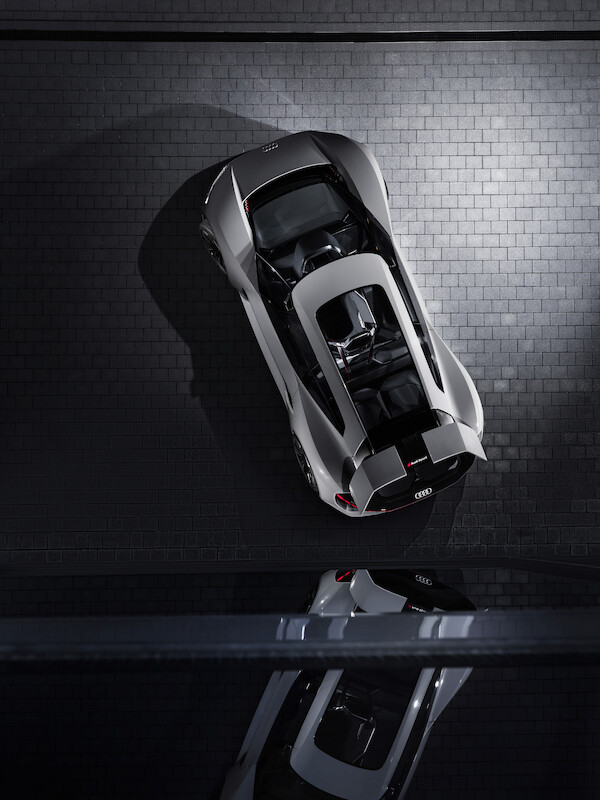 Światowa premiera w Pebble Beach – studyjne Audi PB18 e-tron