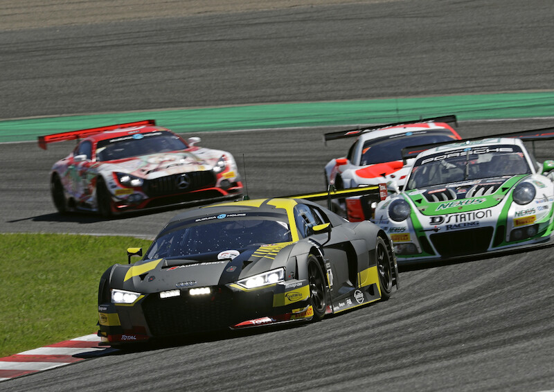 Audi na podium 10-godzinnego wyścigu na torze Suzuka