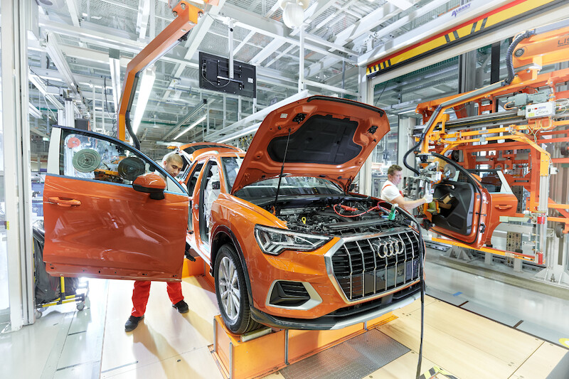 Pierwszy SUV z Győr: rozpoczęcie produkcji Audi Q3 w Audi Hungaria
