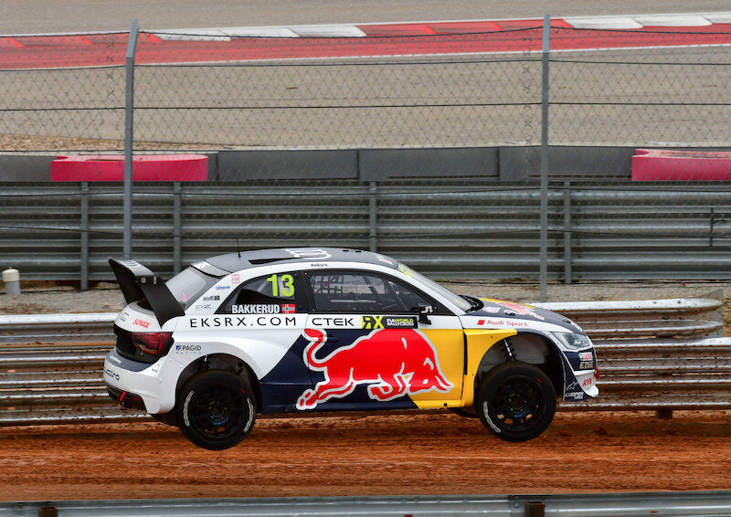 Audi Andreasa Bakkeruda wjeżdża w Austin wprost na podium