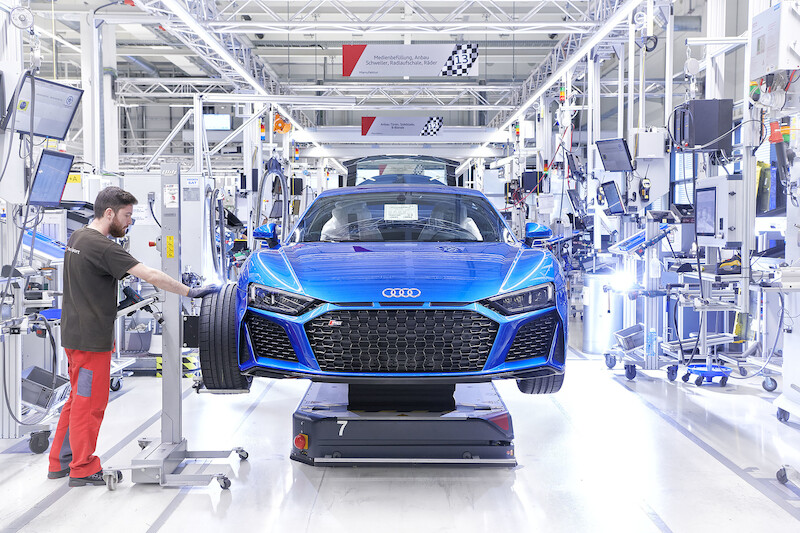 Najszybsze Audi teraz jeszcze mocniejsze: szeroko zakrojone odświeżenie Audi R8