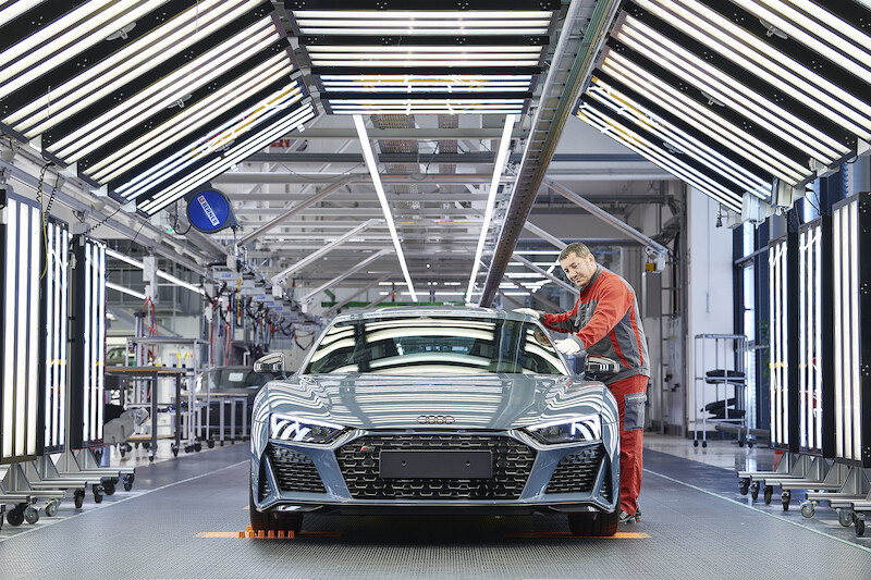 Najszybsze Audi teraz jeszcze mocniejsze: szeroko zakrojone odświeżenie Audi R8