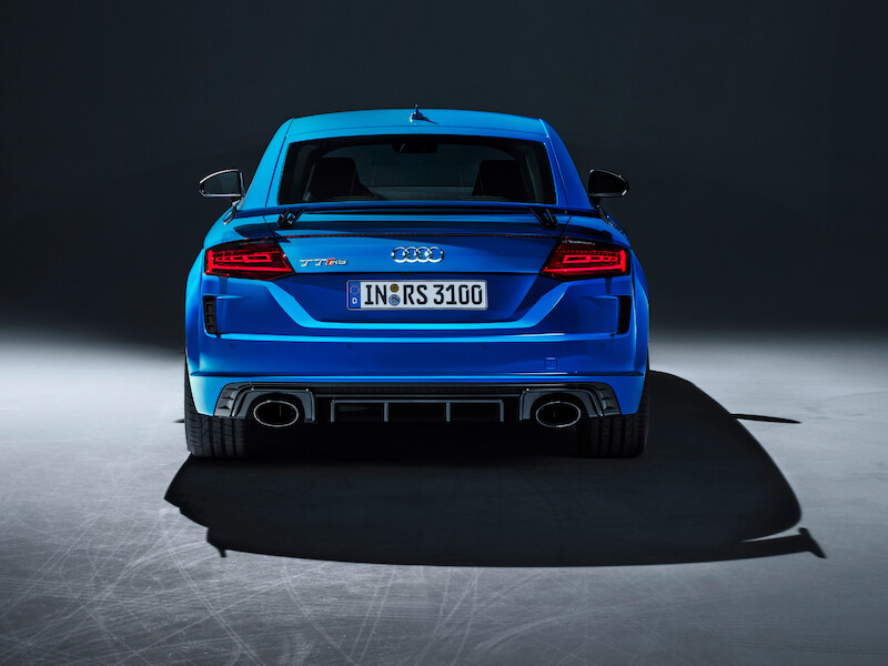 Kompaktowy samochód sportowy w swej szczytowej formie: nowe Audi TT RS Coupé