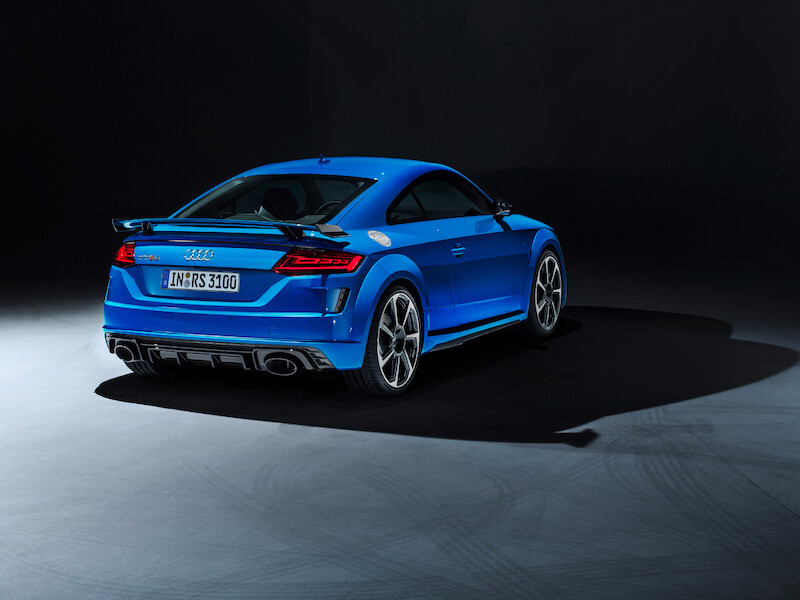 Kompaktowy samochód sportowy w swej szczytowej formie: nowe Audi TT RS Coupé