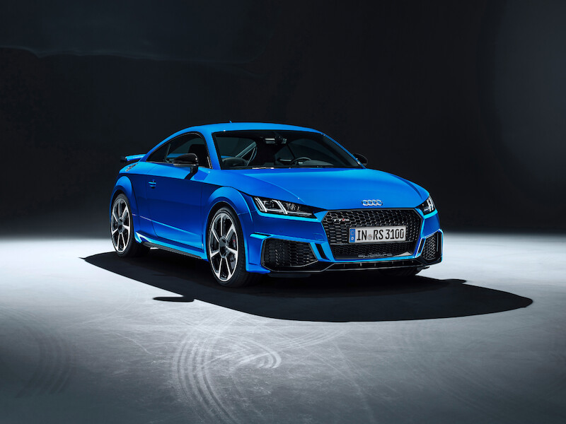 Kompaktowy samochód sportowy w swej szczytowej formie: nowe Audi TT RS Coupé