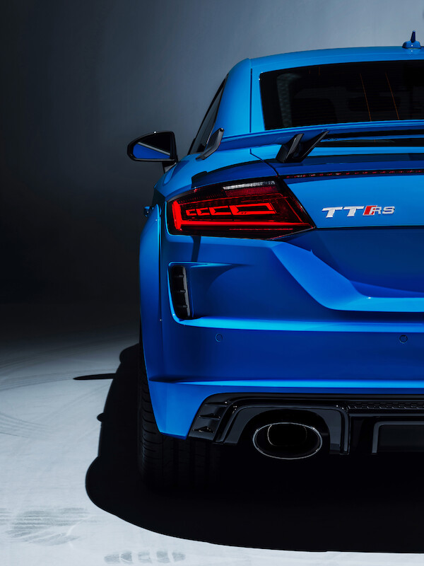 Kompaktowy samochód sportowy w swej szczytowej formie: nowe Audi TT RS Coupé
