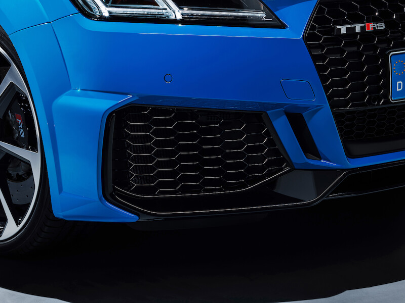 Kompaktowy samochód sportowy w swej szczytowej formie: nowe Audi TT RS Coupé