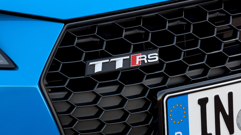 Kompaktowy samochód sportowy w swej szczytowej formie: nowe Audi TT RS Coupé