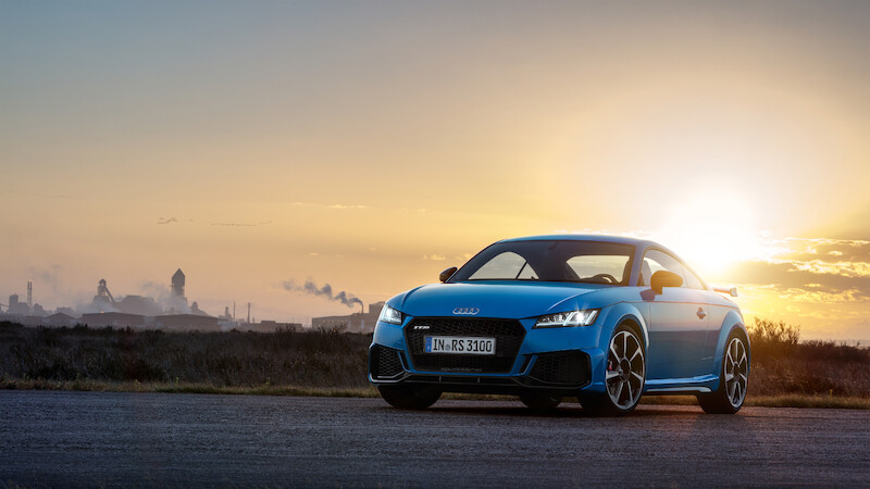 Kompaktowy samochód sportowy w swej szczytowej formie: nowe Audi TT RS Coupé
