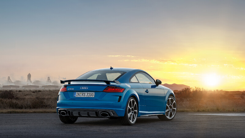 Kompaktowy samochód sportowy w swej szczytowej formie: nowe Audi TT RS Coupé