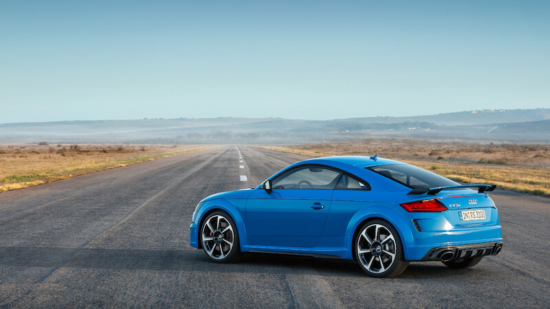 Kompaktowy samochód sportowy w swej szczytowej formie: nowe Audi TT RS Coupé